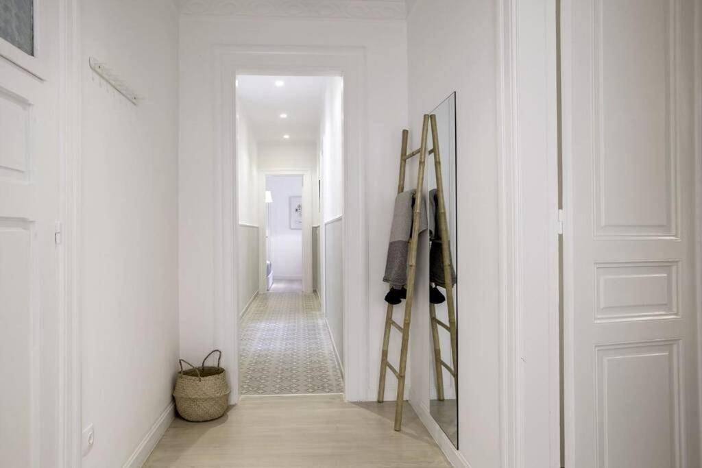 Athens Center Modern Apt In Art Nouveau Building מראה חיצוני תמונה