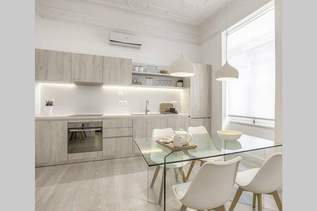 Athens Center Modern Apt In Art Nouveau Building מראה חיצוני תמונה